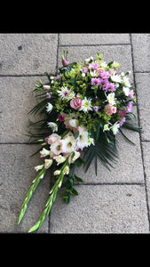 Pink and White Tear Drop Spray