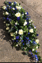 Load image into Gallery viewer, Blue and White Casket Spray
