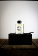 Load image into Gallery viewer, Freckleface Reed Diffusers
